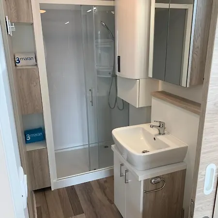 Floating House Arena 1 Holiday home Pula
