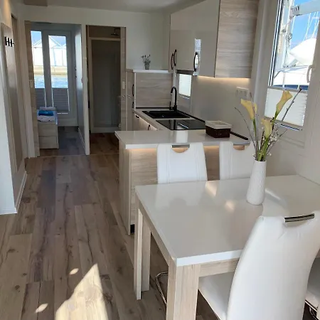 Holiday home Floating House Arena 1